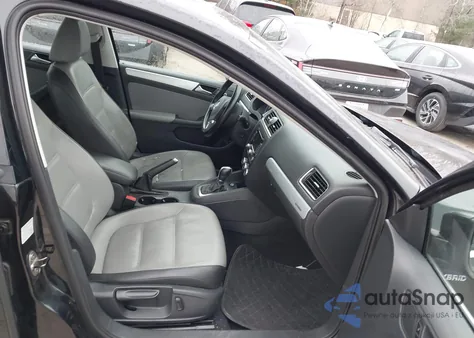 2013 Volkswagen Jetta Hybrid Sel from USA, damaged, VIN 3VW637AJ2DM230706